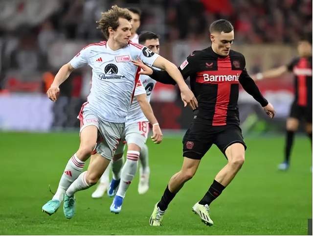 包含今晨勒沃库森主帅复盘——英超节点到来；悬念犹存；球探报告显示潜力的词条