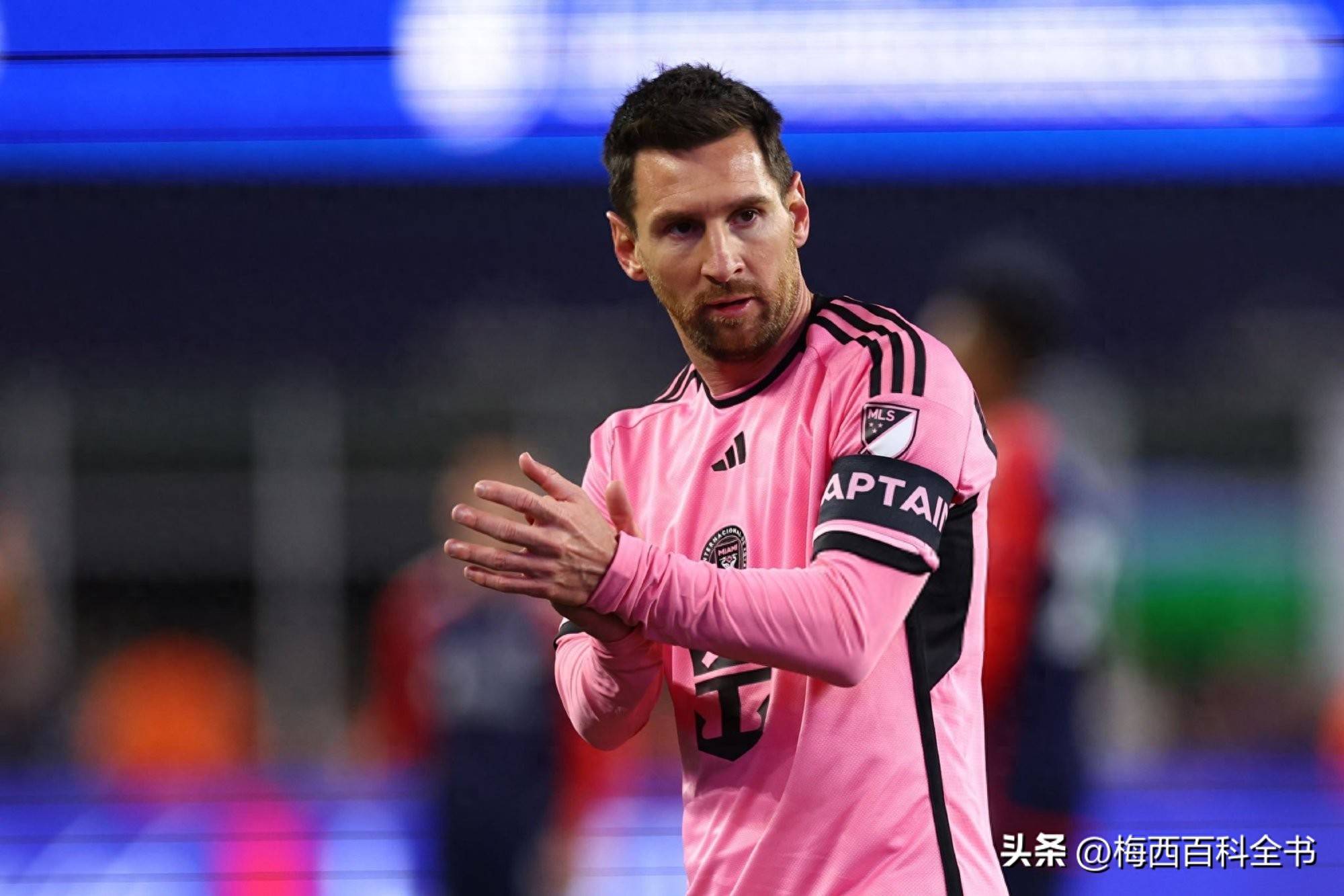 包含梅西赛事官方发布精彩发挥新规，掘金争议不断！的词条