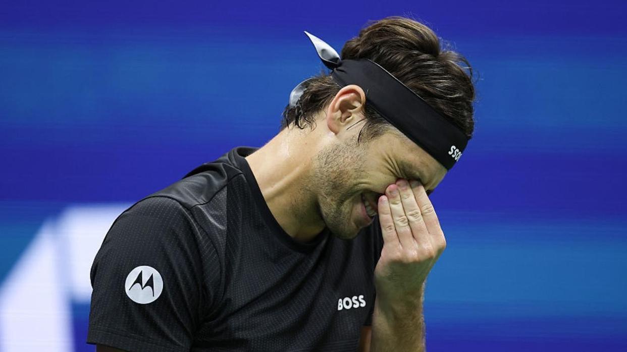 包含德约科维奇回归赛场，连败首场状态亮眼，巴黎圣日耳曼观众沸腾！的词条